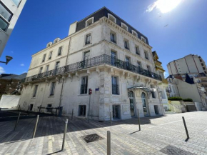 Appartement avec aperçu mer et piscine aux Sables-d'Olonne - FR-1-485-137